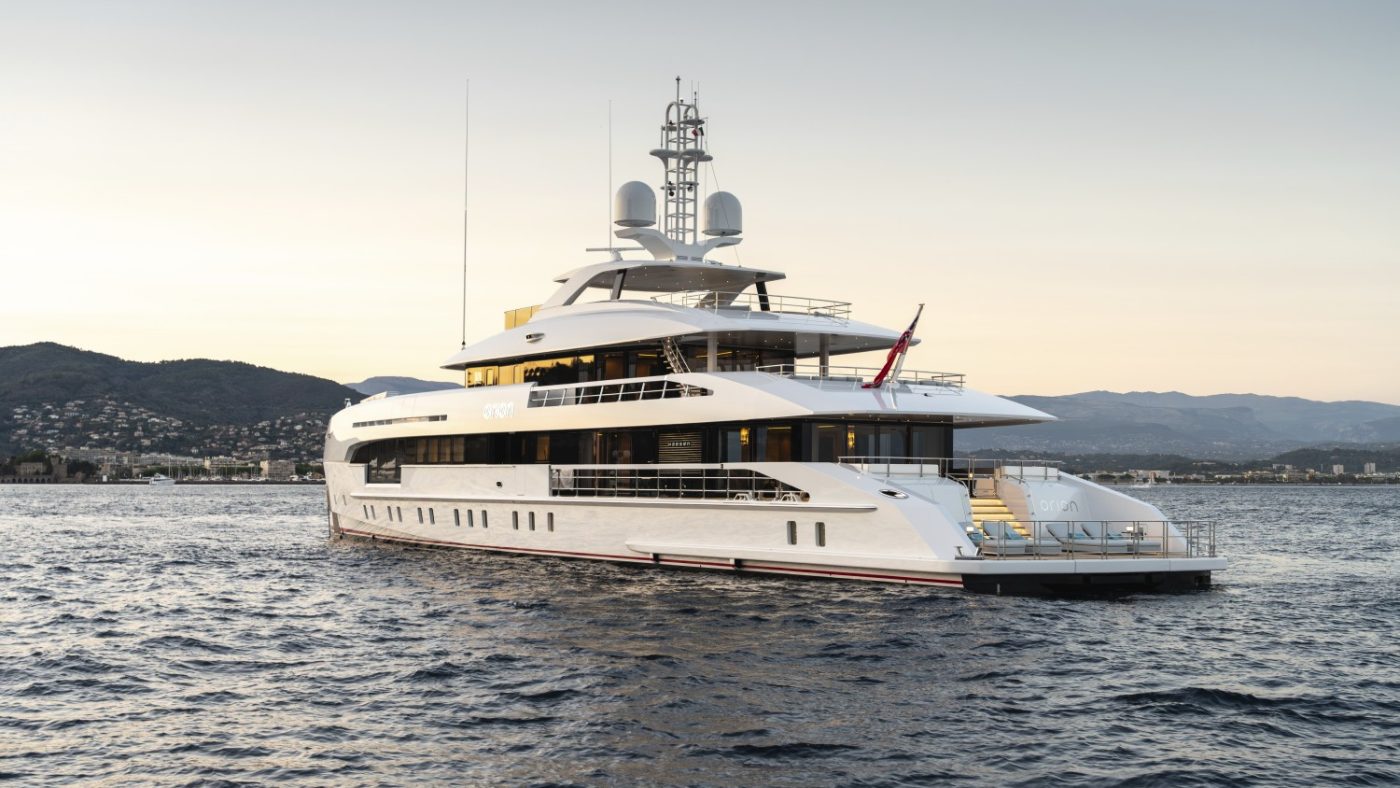 Heesen Orion: Superyate Híbrido de 50m que Redefine la Navegación de Lujo