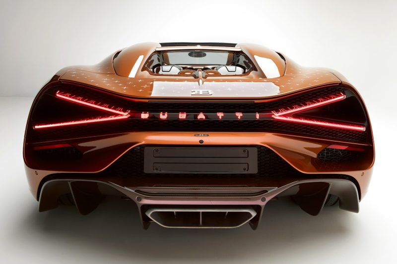 Bugatti W16 Mistral Le Retour Du Jeune Prince: Arte Literario Sobre Ruedas