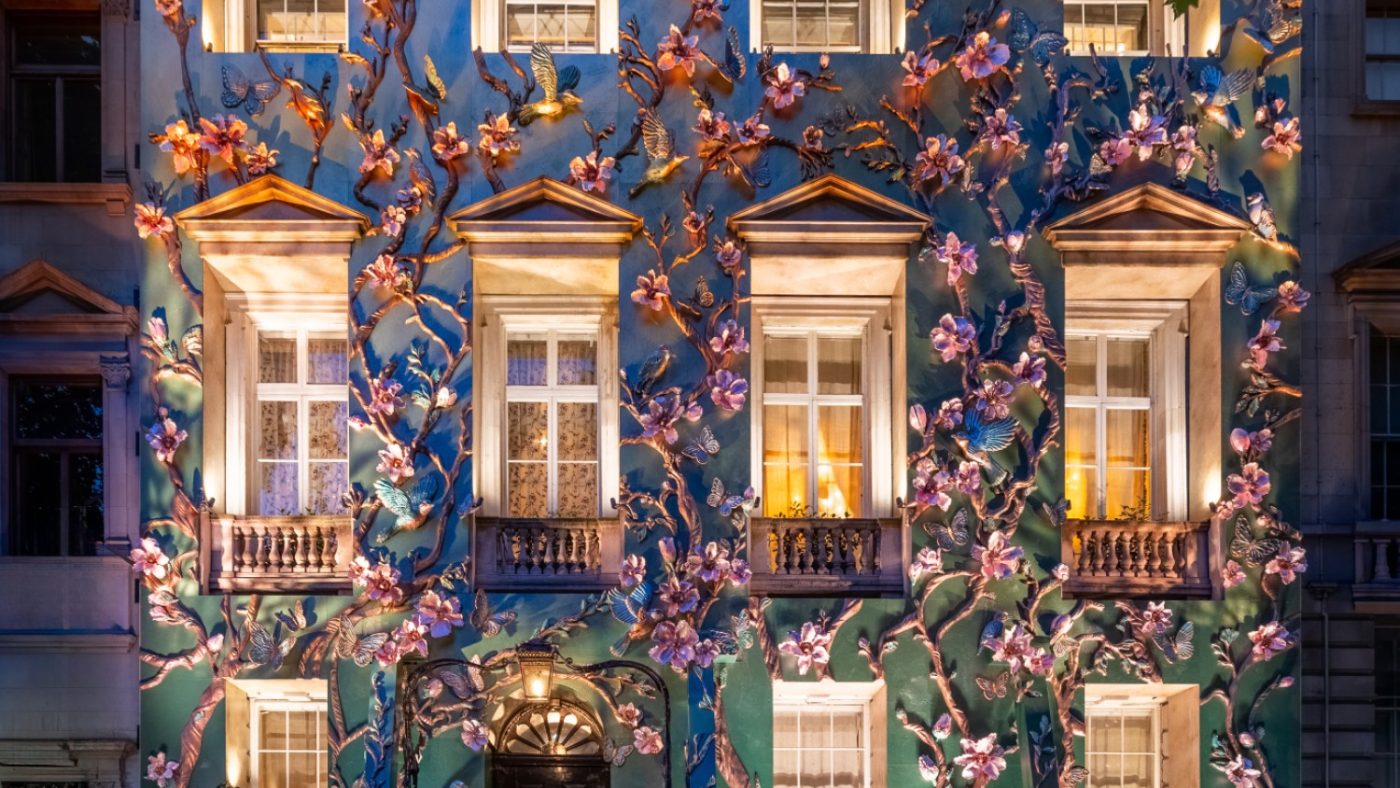 La 30ª Fachada Artesanal de Verano de Annabel's Conmemora su 63º Aniversario