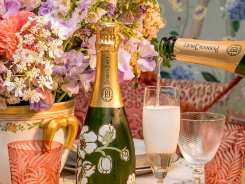 Annabel's y De Gournay: la instalación 'An English Summer Garden' transforma Berkeley Square