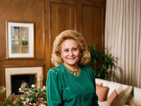Samira Khashoggi: La Primera Novelista de Arabia Saudí y Madre de Dodi Fayed