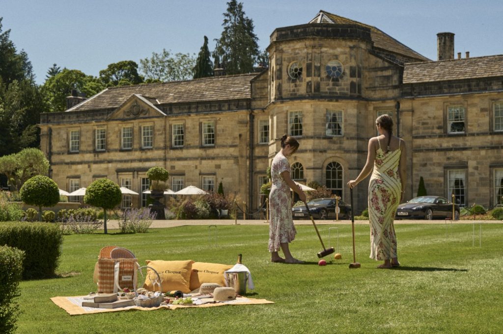 Grantley Hall Clicquot And Croquet Summer Experience: El verano más refinado llega a Yorkshire