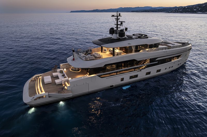 Columbus Atlantique 38m Principessa Capricciosa: El Superyate que Vive para el Mar